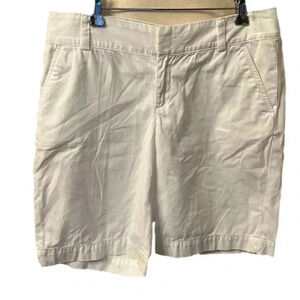 Lilly Pulitzer White The Clipper Short Size 8